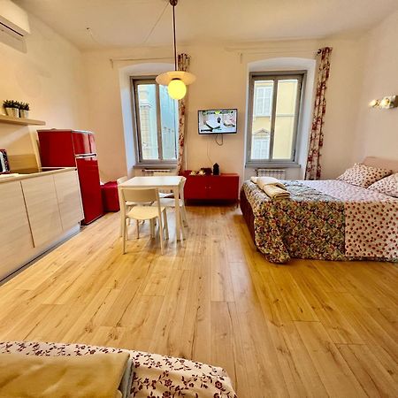 Alla Scalinata Del Teatro Rossetti Confort Suites Parcheggio Trieste Eksteriør bilde
