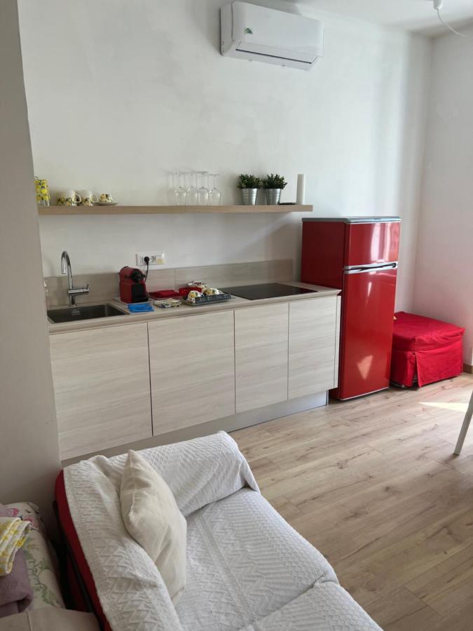 Alla Scalinata Del Teatro Rossetti Confort Suites Parcheggio Trieste Eksteriør bilde